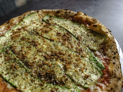 Opções veganas da Pizzaria da Mathilda agradam diferentes paladares